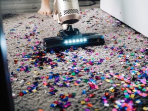 האם יותר מדי שאיבת אבק פוגעת בשטיחים שלך?