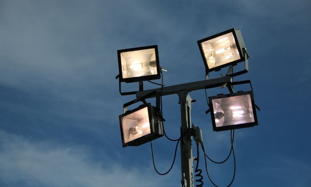 מדוע כדאי להשתמש במגדלי תאורה ניידים?